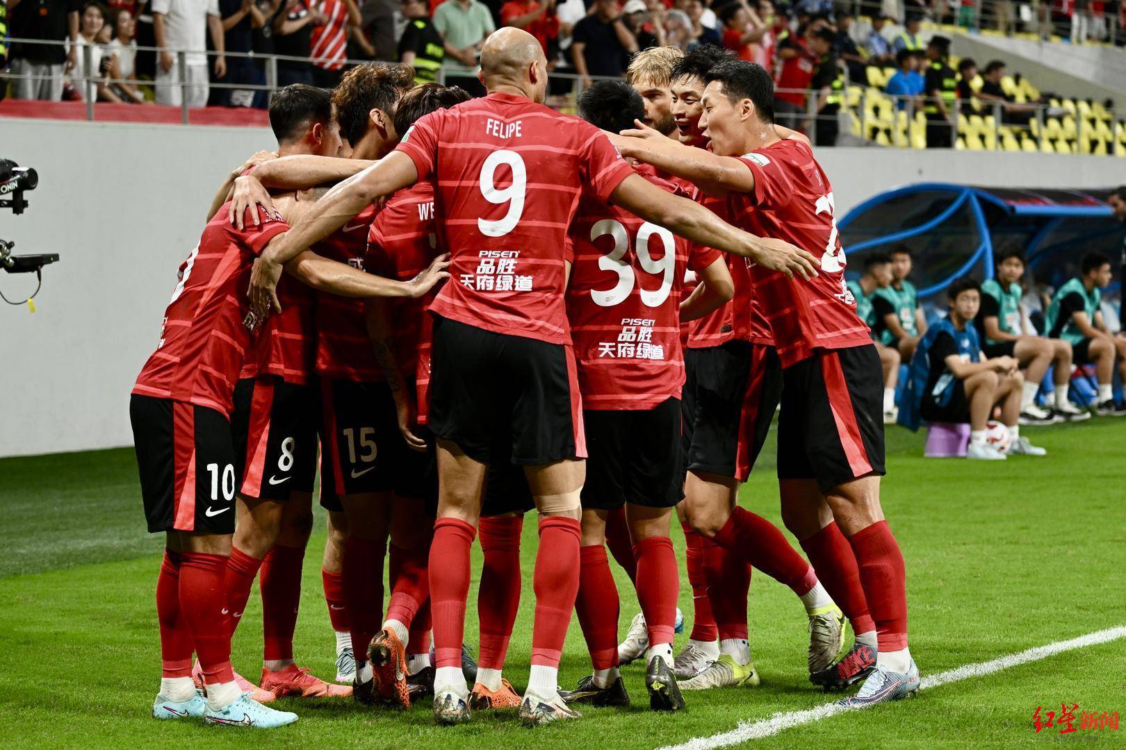 成都蓉城发布备战花絮，集结日遗憾出局，葡超任务艰巨，赛程密集仍需轮换的简单介绍-开云体育下载